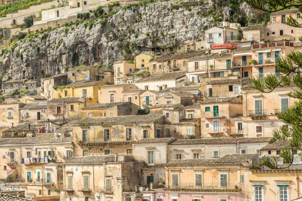 B&B Vico Manenti Modica Bagian luar foto